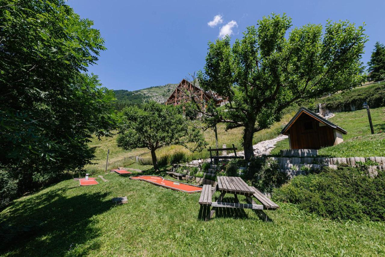 Chalet La Fedora - Appartements De Charme Vaujany Exterior photo