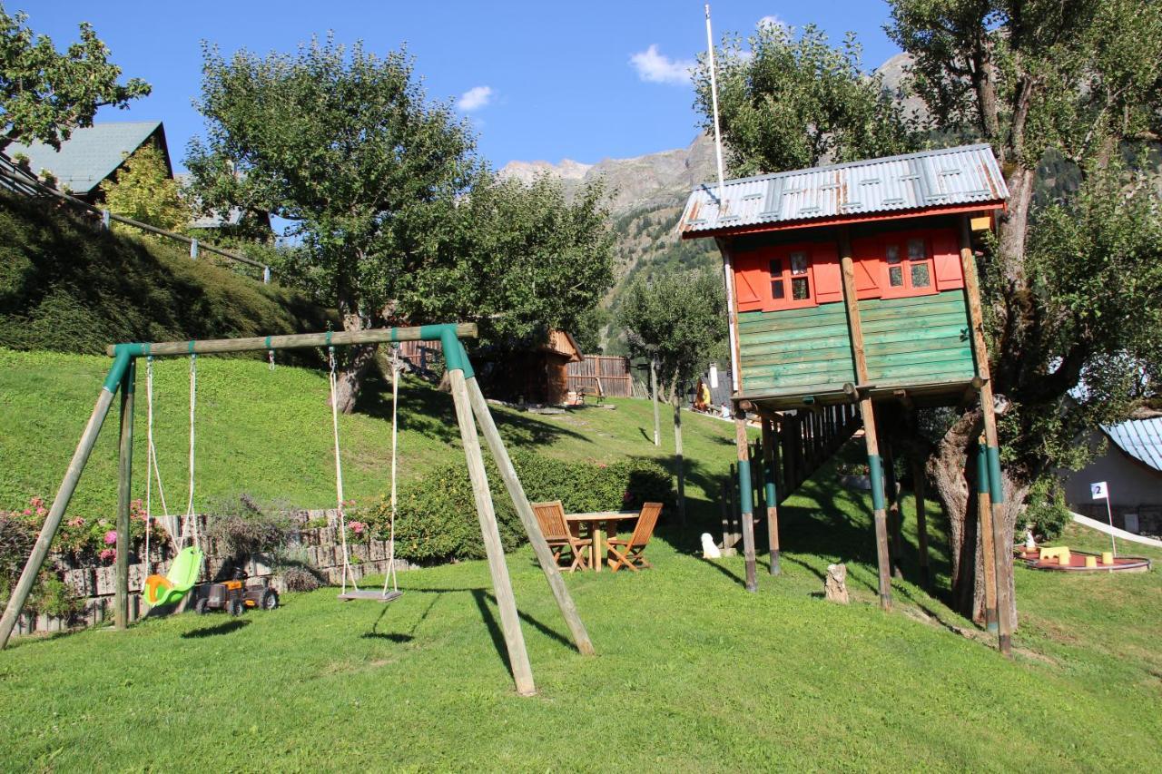 Chalet La Fedora - Appartements De Charme Vaujany Exterior photo